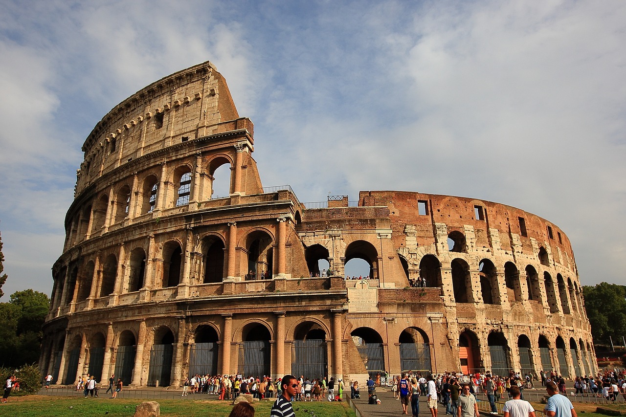 Assoturismo Roma e Lazio sui provvedimenti di Sangiuliano su biglietti Colosseo: un passo avanti ma non del tutto soddisfacenti